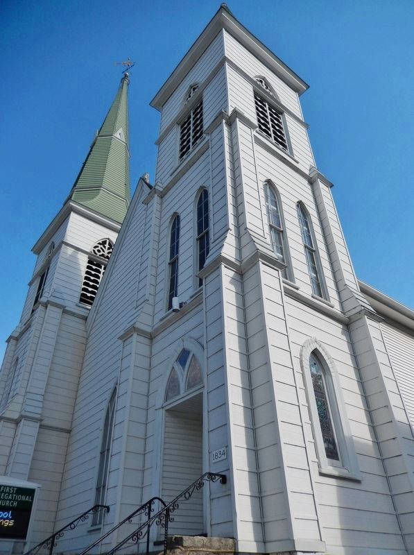 First Congregational Church Asymmetrical Steeples image. Click for full size.
