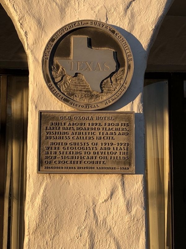 Old Ozona Hotel Marker image. Click for full size.
