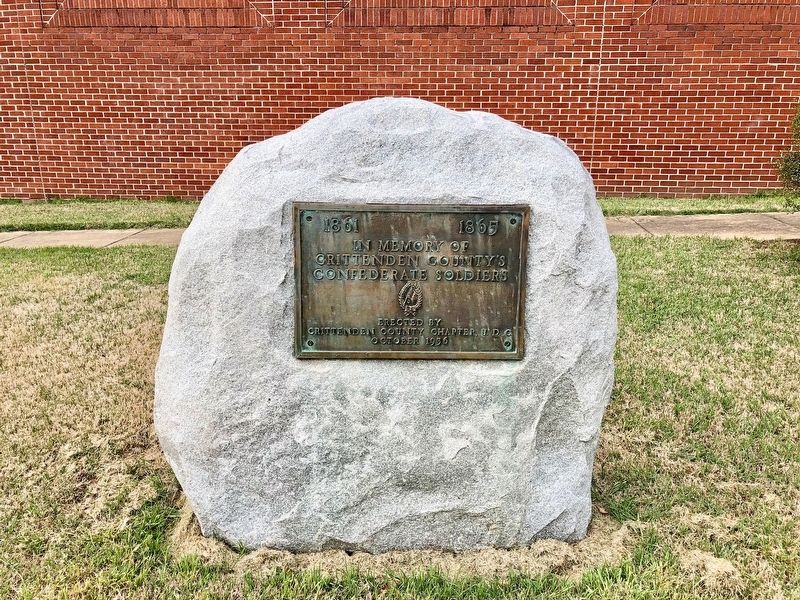 Confederate Soldier's Memorial. Click for full size. Confederate Soldier's Memorial image. Click for full size.