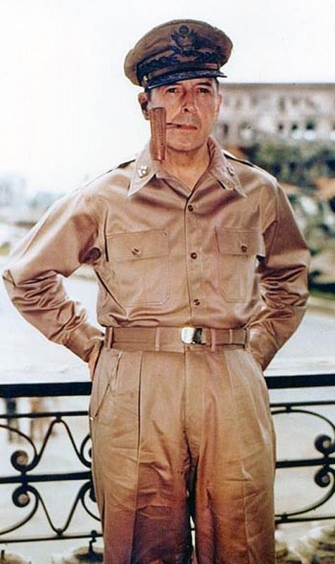 Douglas MacArthur image. Click for full size.
