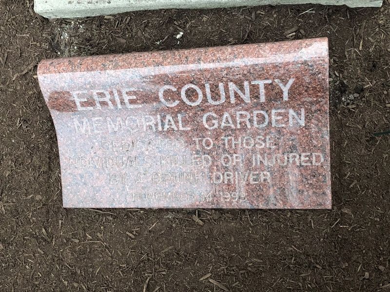 Sign to the left of the memorial. Click for full size. Sign to the left of the memorial image. Click for full size.