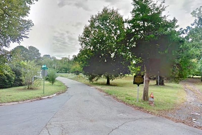 Photo shows marker was there as of October, 2016. image. Click for full size.