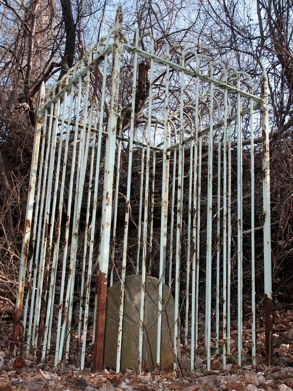 Original Federal Boundary Stone SE 9 image. Click for full size.