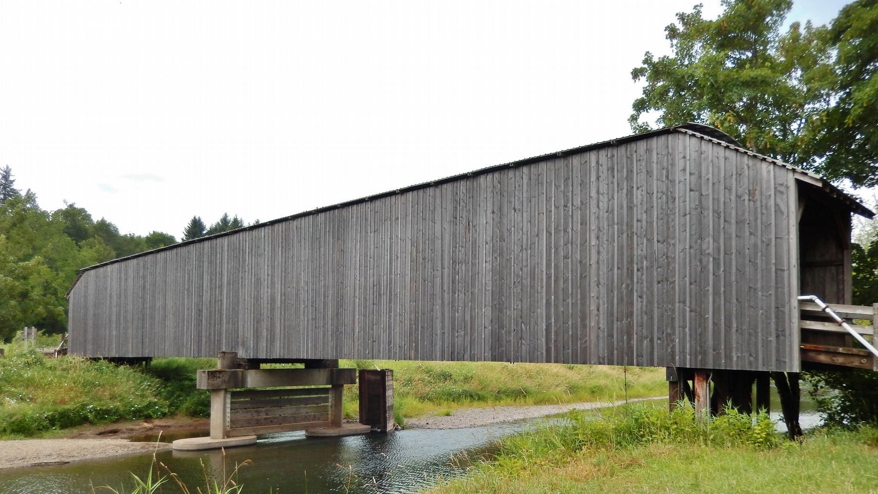 Grays River Covered Bridge image. Click for full size.