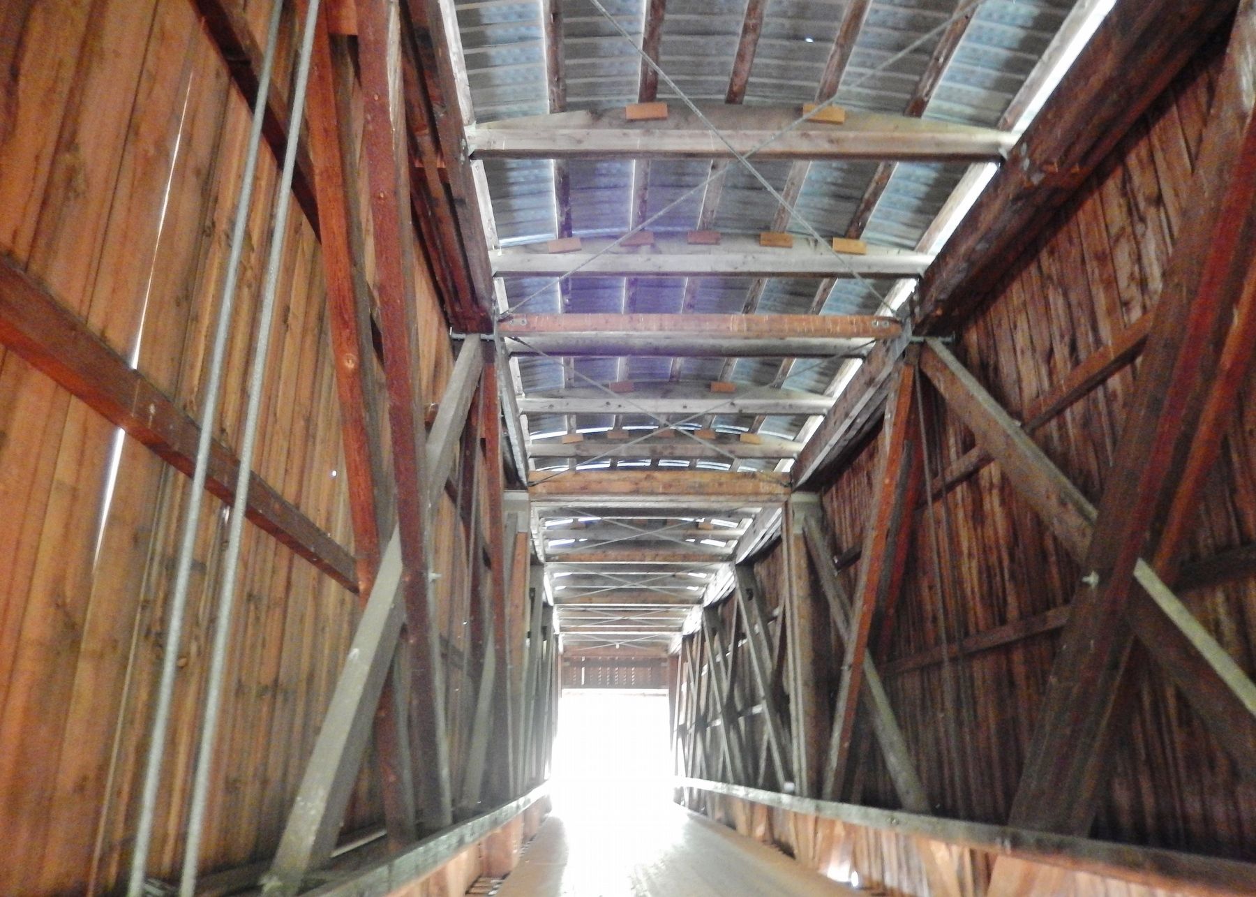 Grays River Covered Bridge (<i>interior view</i>) image. Click for full size.