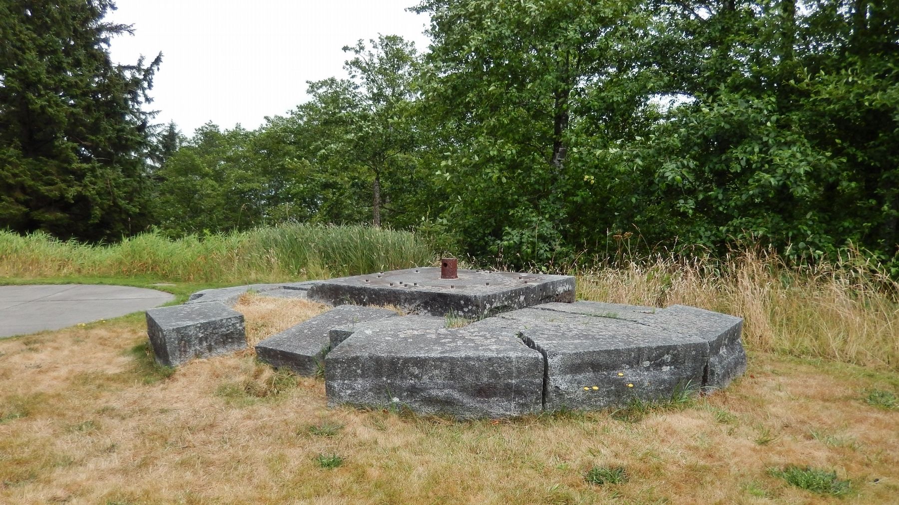 "Big Betsy" foundation stones (<i>view from near marker</i>) image. Click for full size.