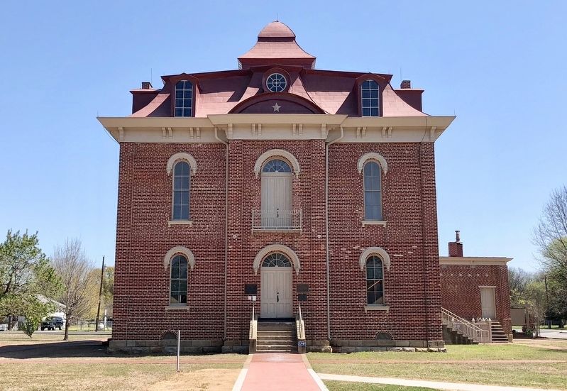 Jackson County Historic Courthouse (Museum) image. Click for full size.