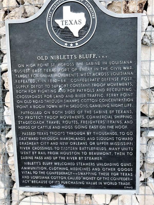 Old Niblett's Bluff, C.S.A. Marker. Click for full size. Old Niblett's Bluff, C.S.A. Marker image. Click for full size.