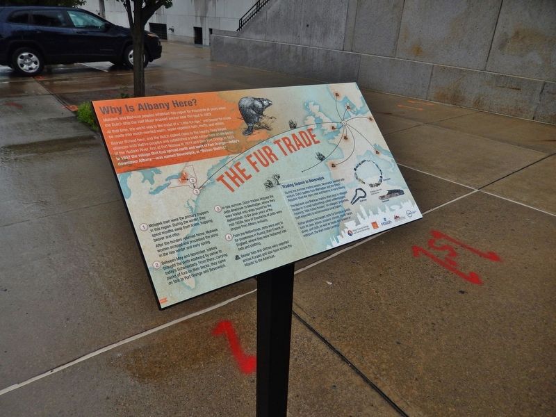 The Fur Trade Marker (<i>tall view</i>) image. Click for full size.