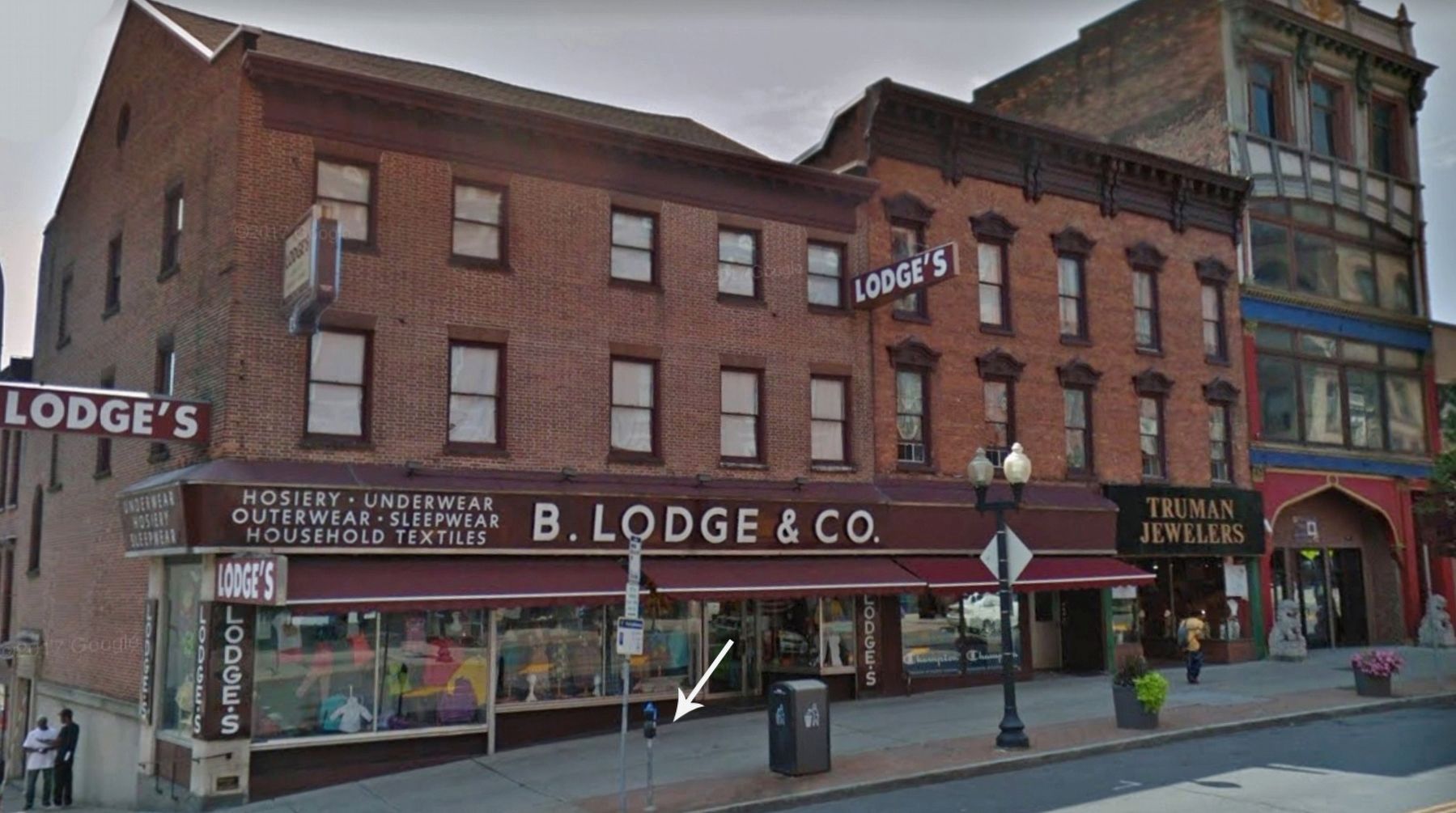 B. Lodge & Company (<i>wide view; marker in tile near front entrance</i>) image. Click for full size.