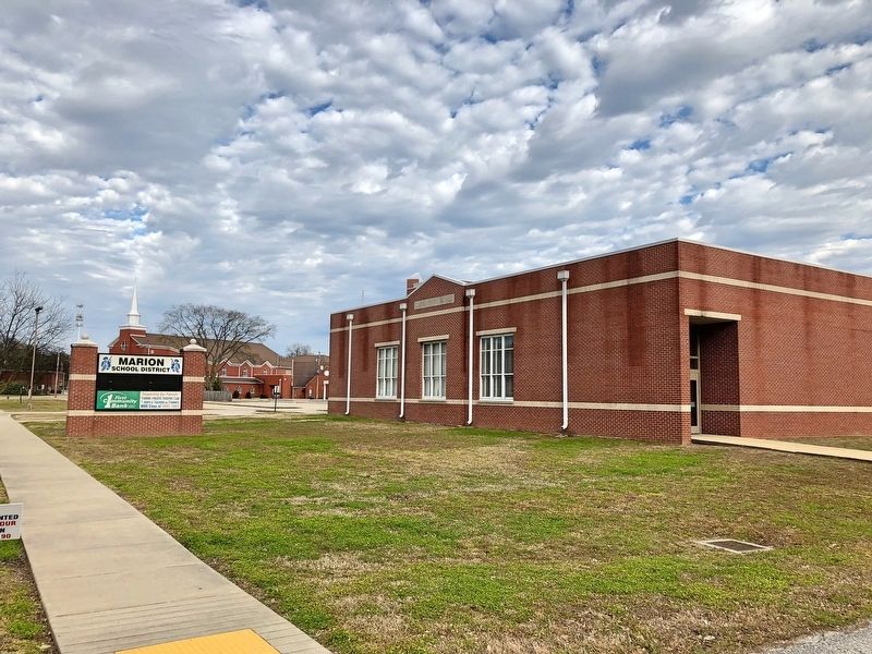 The current Marion School District building. image. Click for full size.