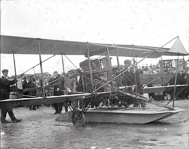 <i>Coronado, Calif. Curtiss ready to fly</i> image. Click for full size.