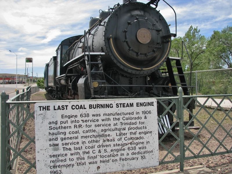 The Last Coal Burning Steam Engine Marker (<i>wide view</i>) image. Click for full size.
