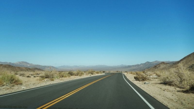 Pinto Basin Road (<i>view from near marker - very desolate territory</i>) image. Click for full size.