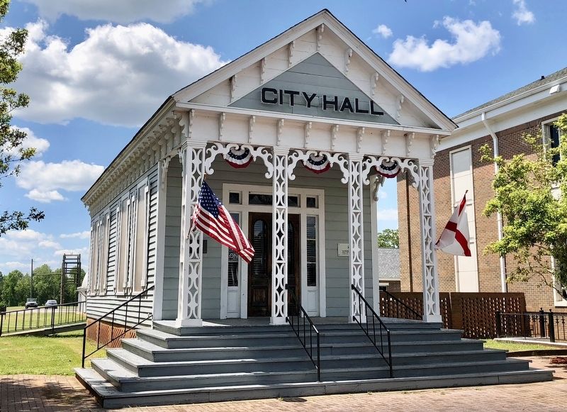 The former Marion City Hall image. Click for full size.