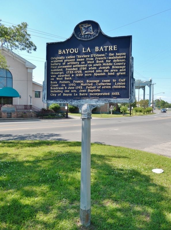 Bayou La Batre Marker (<i>tall view</i>) image, Touch for more information