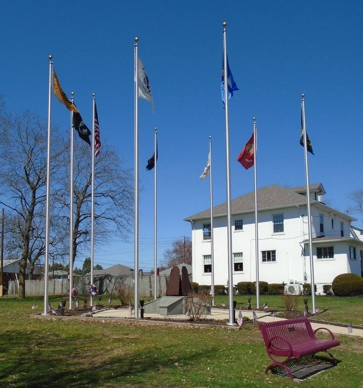 Veterans Memorial image. Click for full size.