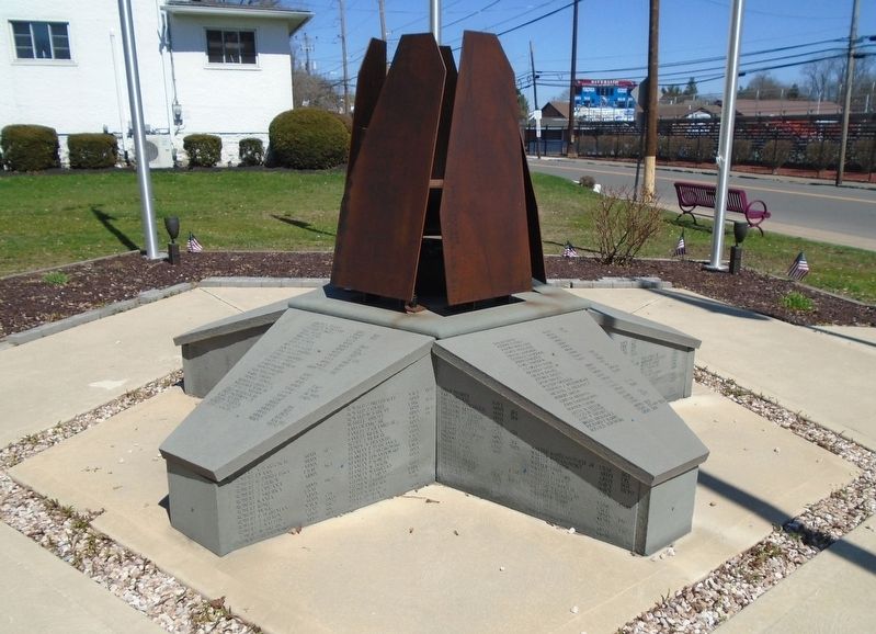 Veterans Memorial Honor Roll image. Click for full size.