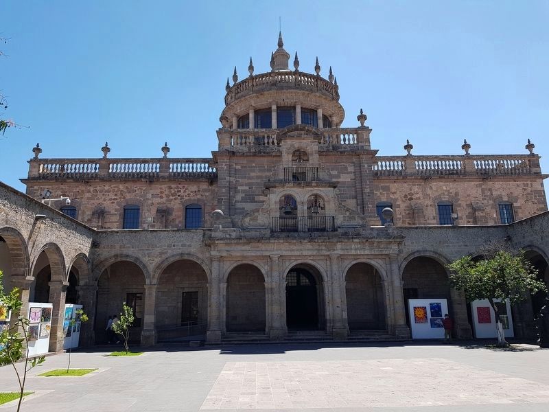 A view of the Hospicio Cabañas from an interior courtyard image. Click for full size.