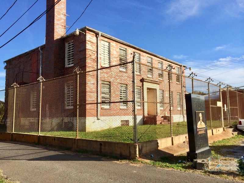 Marker can be seen in front of the old Perry County Jail.. Click for full size. Marker can be seen in front of the old Perry County Jail. image. Click for full size.