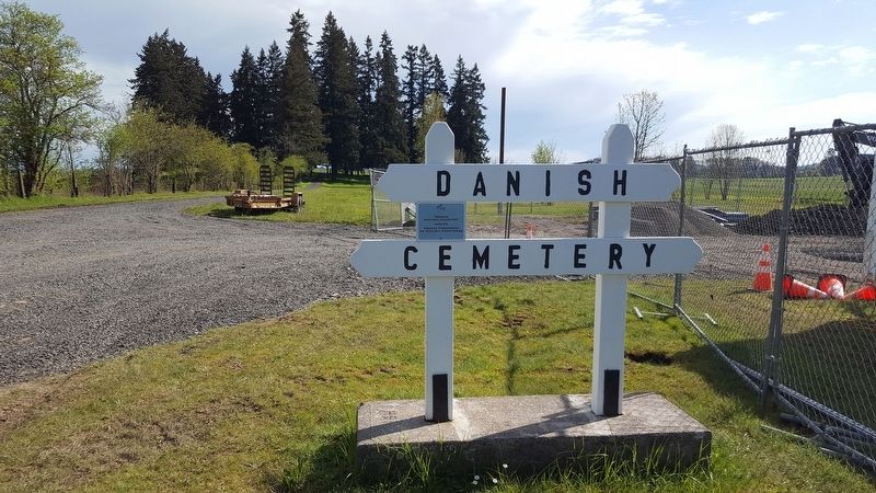 The Danish Cemetery entrance image. Click for full size.
