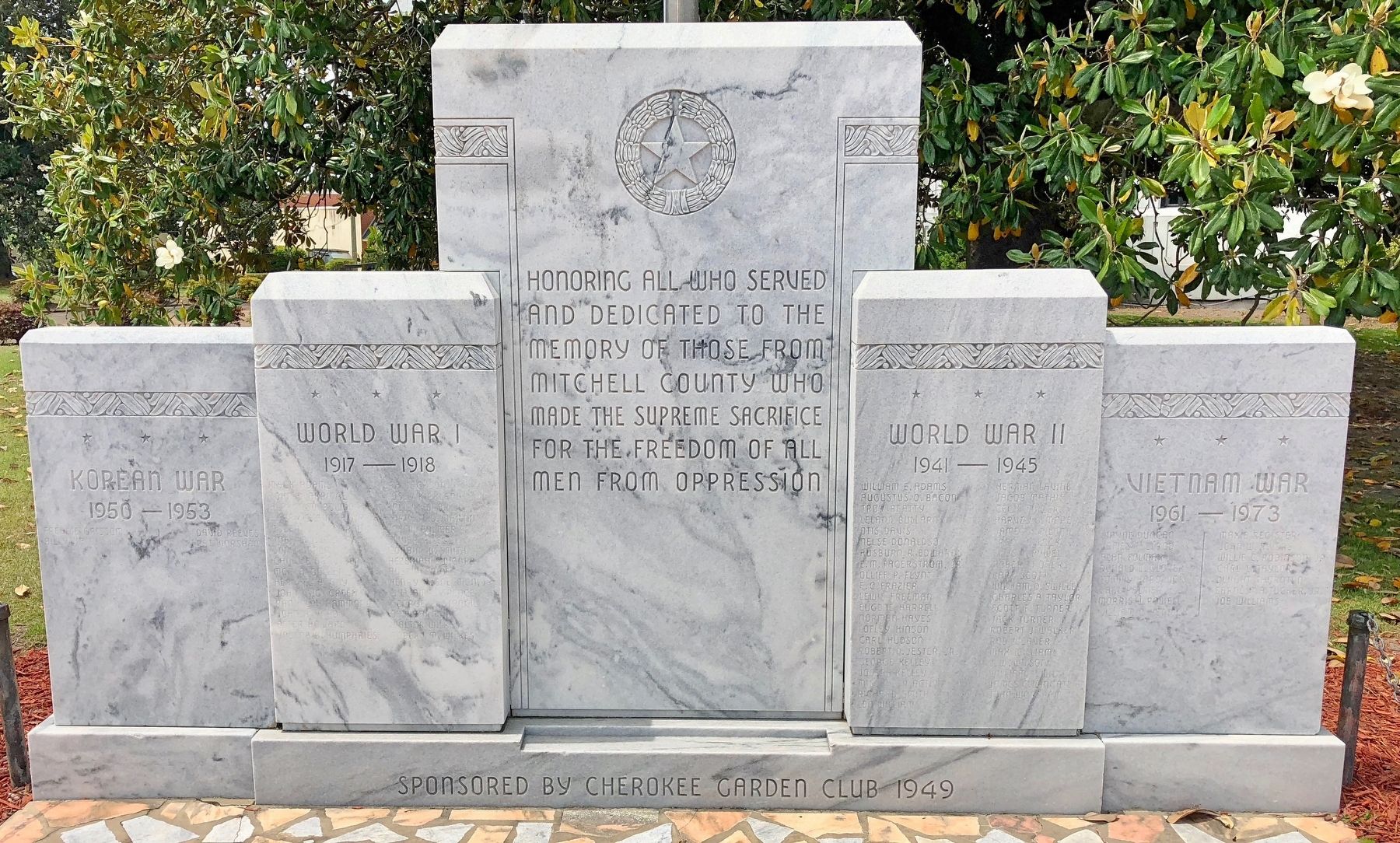 Mitchell County War Memorial image. Click for full size.