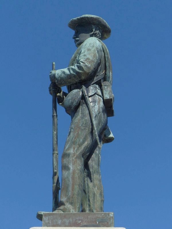 Confederate Soldier Statue image. Click for full size.