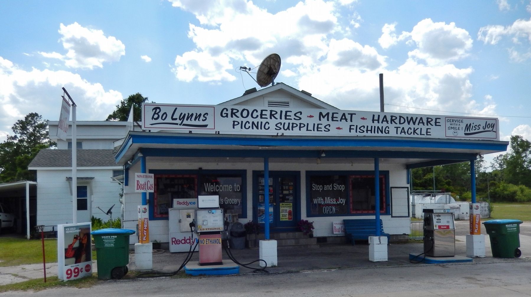 Bo Lynn's Grocery / Miss Joy's image. Click for full size.