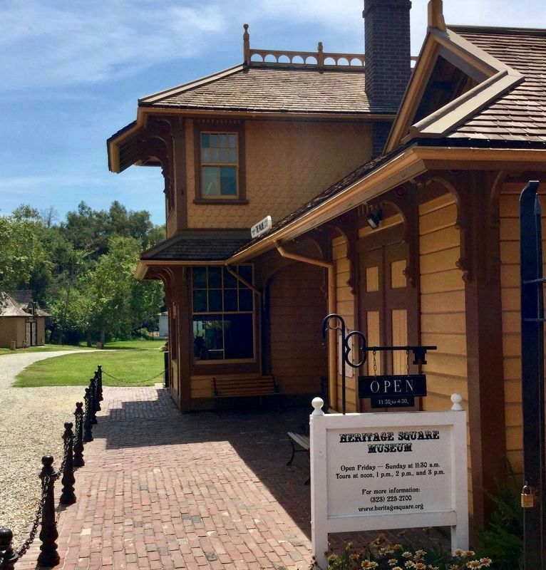 Entrance to Heritage Square image. Click for full size.