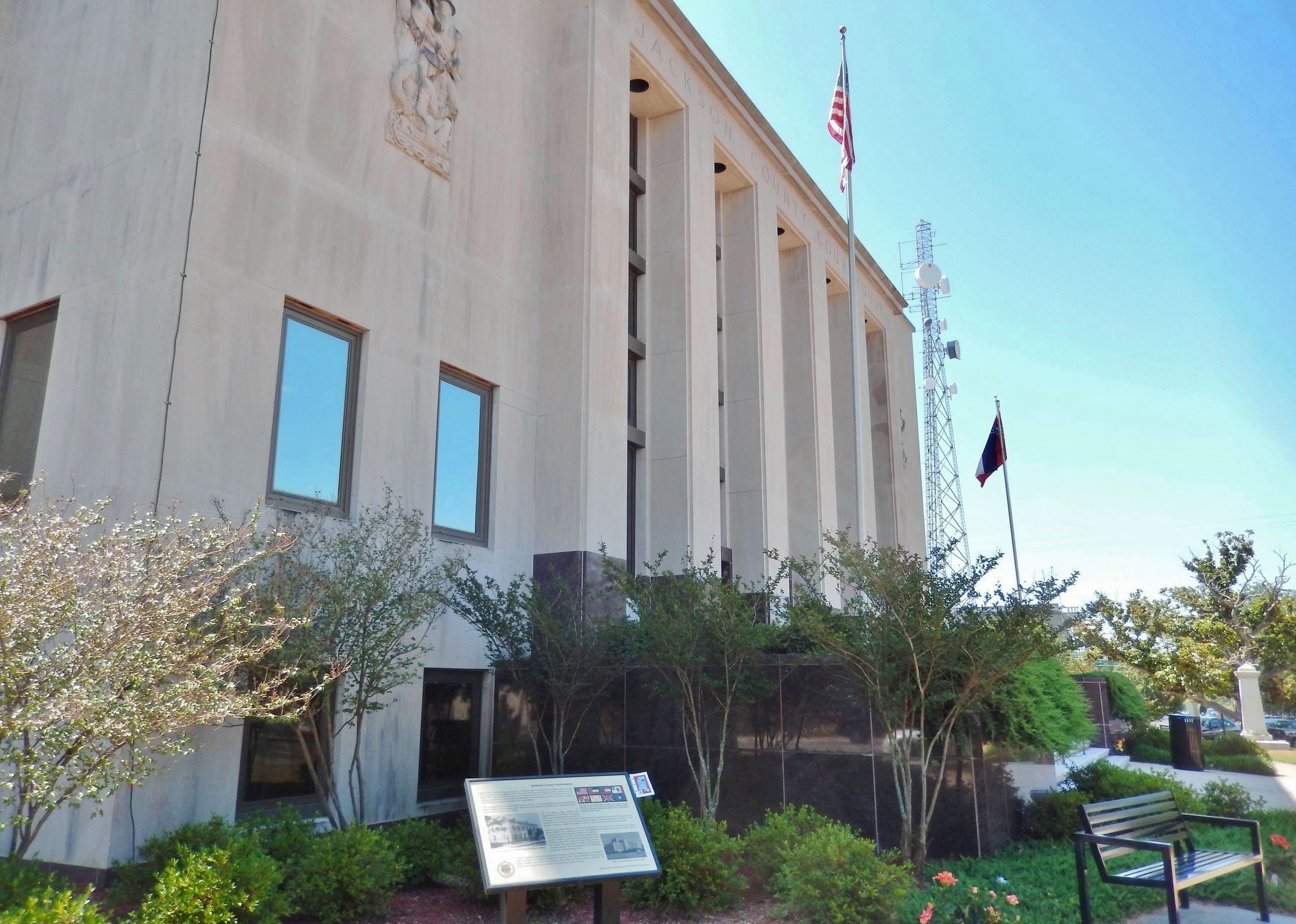 Jackson County Government Marker (<i>wide view; marker near northwest corner of courthouse</i>) image. Click for full size.