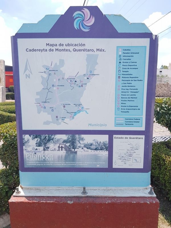 A nearby map of interesting sites in the municipality of Cadereyta de Montes image. Click for full size.