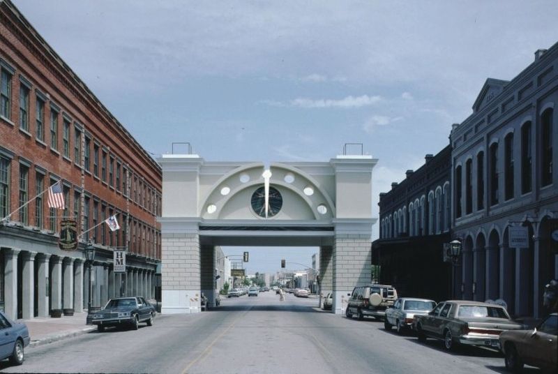 <i>Photograph of the Mardi Gras Arch in Galveston, Texas</i>. Click for full size. <i>Photograph of the Mardi Gras Arch in Galveston, Texas</i> image. Click for full size.