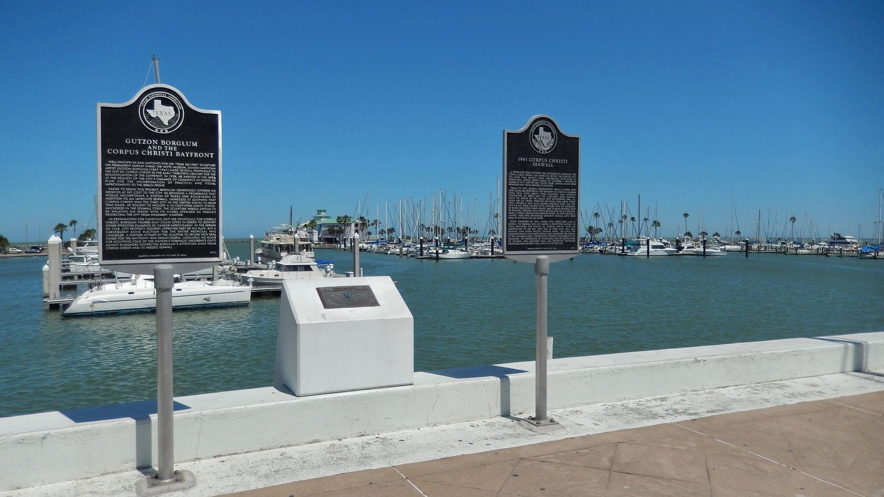 Gutzon Borglum Corpus Christi Bayfront Marker (<i>wide view; showing adjacent marker on right</i>). Click for full size. Gutzon Borglum Corpus Christi Bayfront Marker (<i>wide view; showing adjacent marker on right</i>) image. Click for full size.