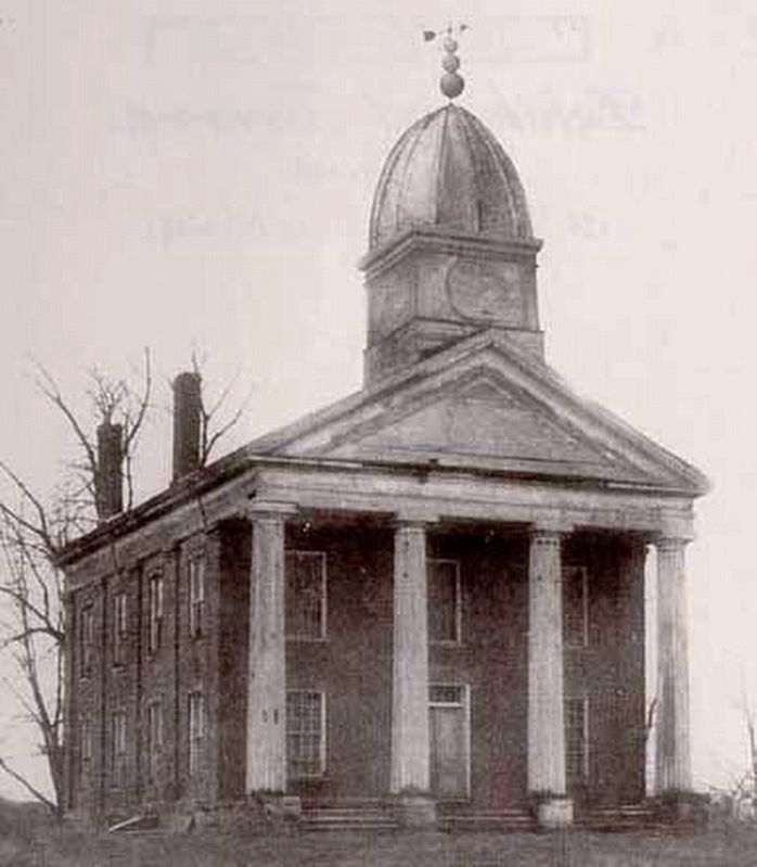 Old photo of the Tremont Courthouse image. Click for full size.