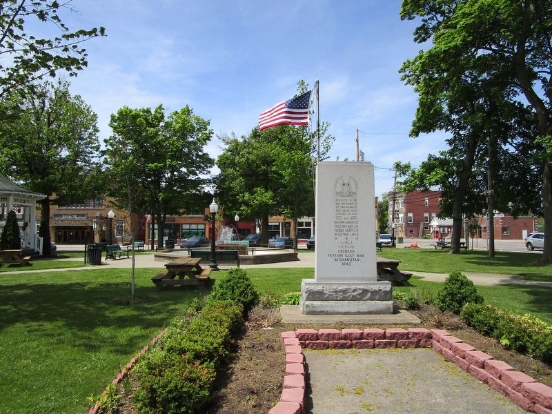 Town of Hanover Veterans Memorial image. Click for full size.