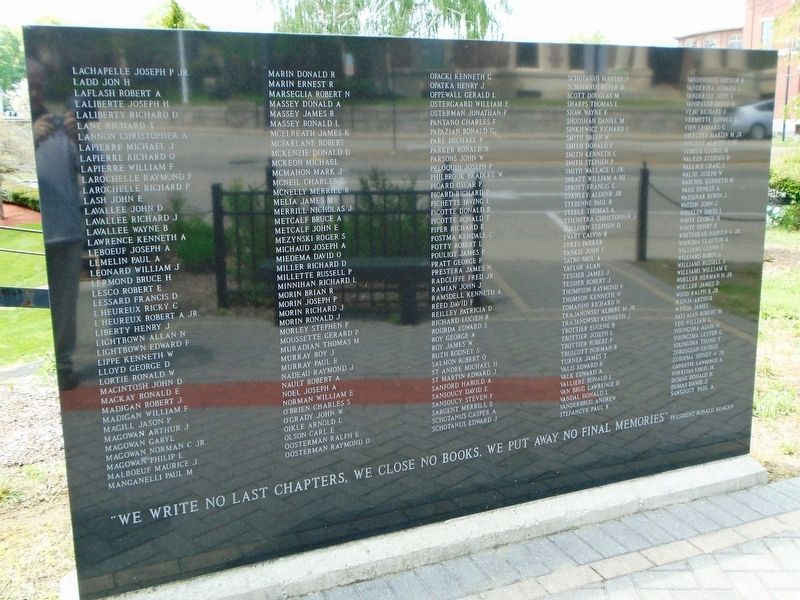 Vietnam War Memorial Honor Roll image. Click for full size.