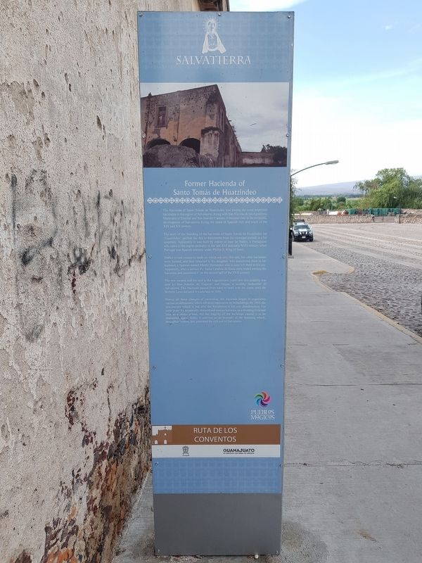 Former Haciendo of Santo Tomás de Huatzindeo Marker English text image. Click for full size.