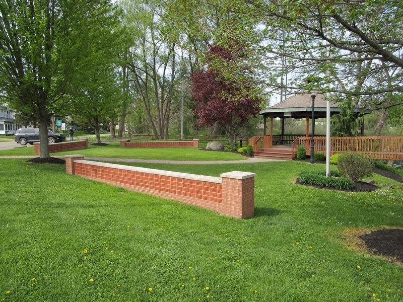 Town of Mina Veterans Memorial & Revolutionary War Memorial image. Click for full size.