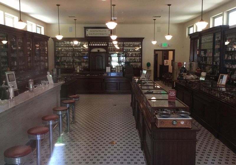 Colonial Drug interior image. Click for full size.