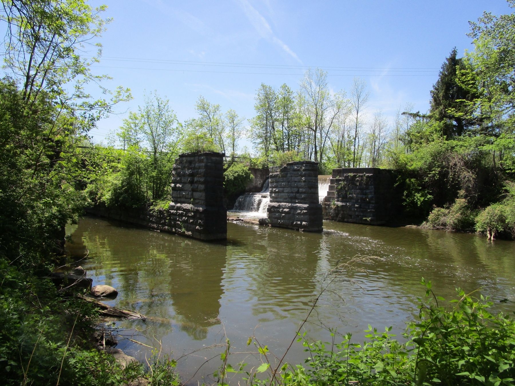 Towpath and Piers of Former Aqueduct image. Click for full size.