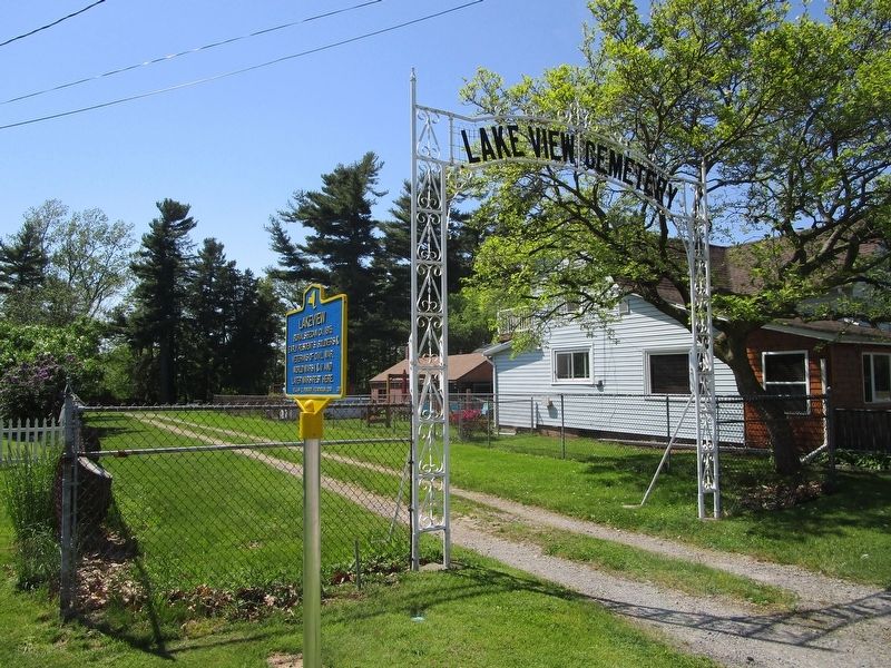 Lakeview Marker & Cemetery Entrance image. Click for full size.