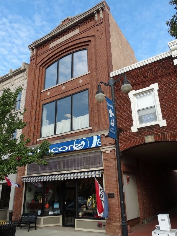 Donahue Hardware Marker image. Click for full size.