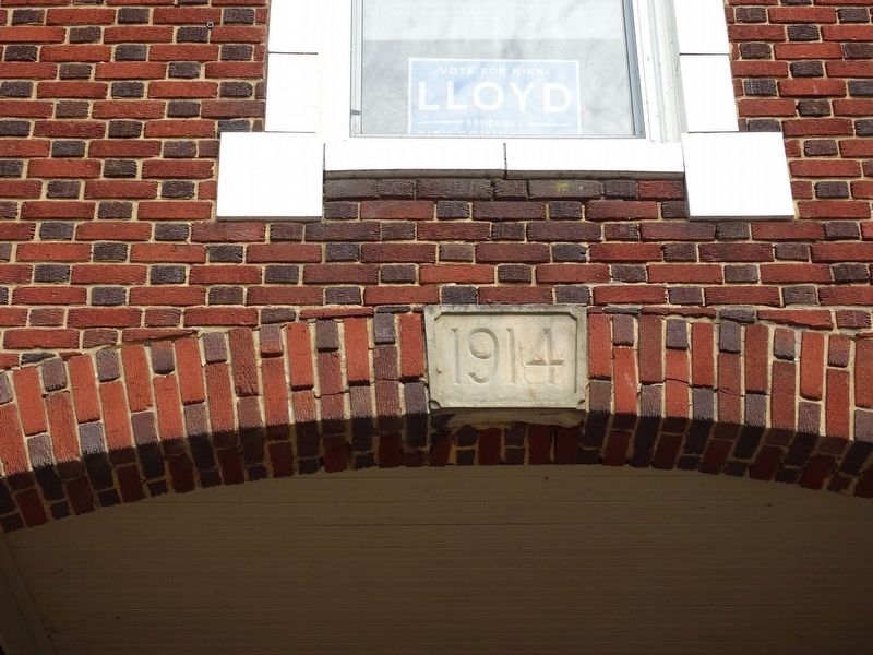 Donahue Hardware Marker image. Click for full size.
