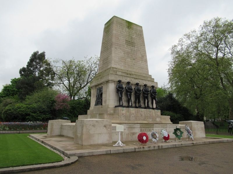 Guards Division Memorial image. Click for full size.