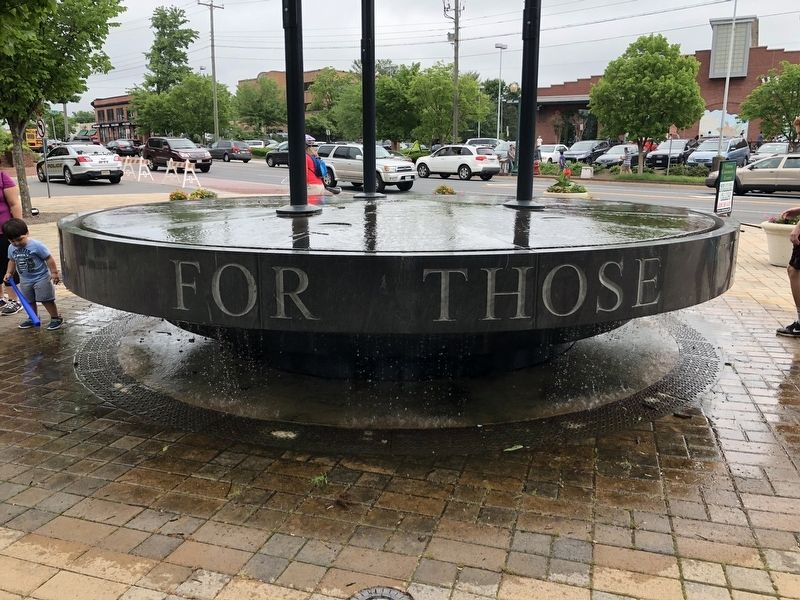 Veterans Memorial image. Click for full size.