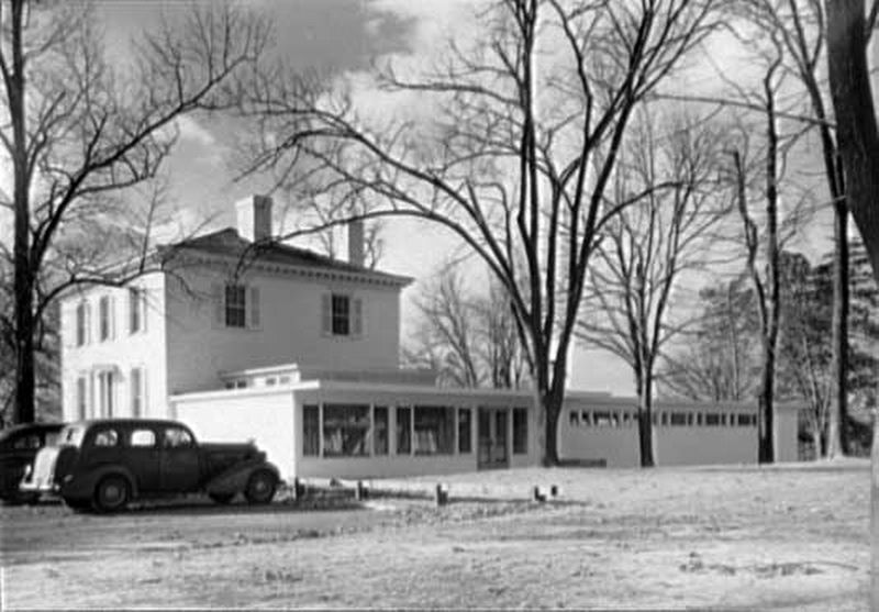 MacAlpine House, in Riverdale Park<br>Administration Building, Calvert Houses, 1943 image. Click for full size.