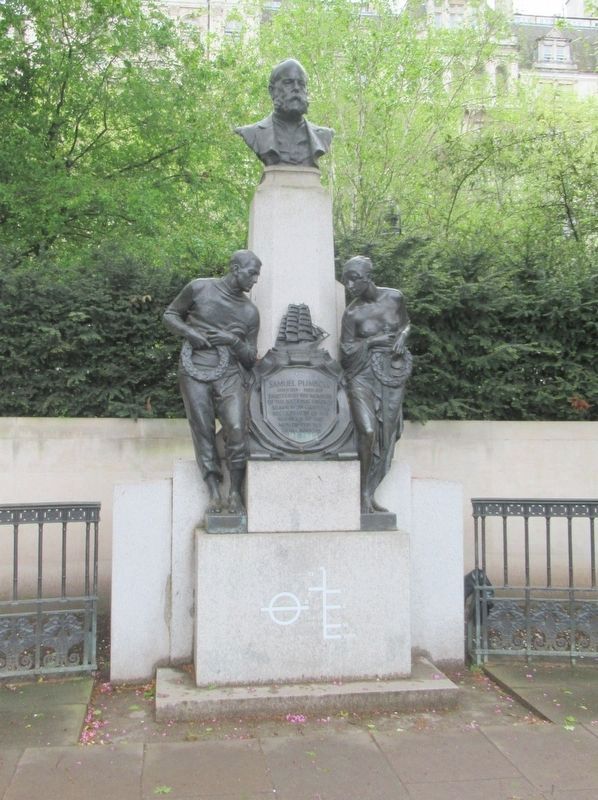 Samuel Plimsoll Monument. Click for full size. Samuel Plimsoll Monument image. Click for full size.