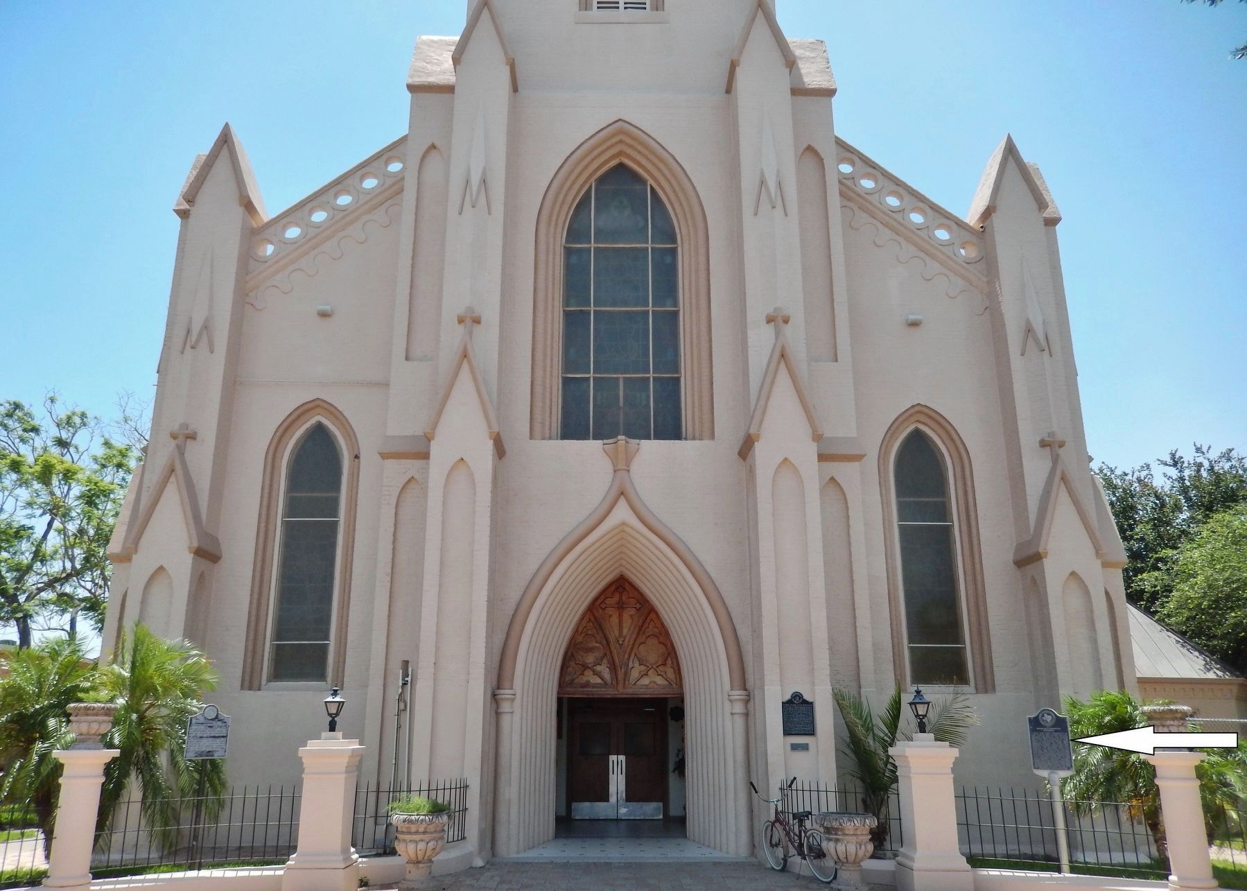 Immaculate Conception Cathedral (<i>front view; marker visible at right</i>) image. Click for full size.