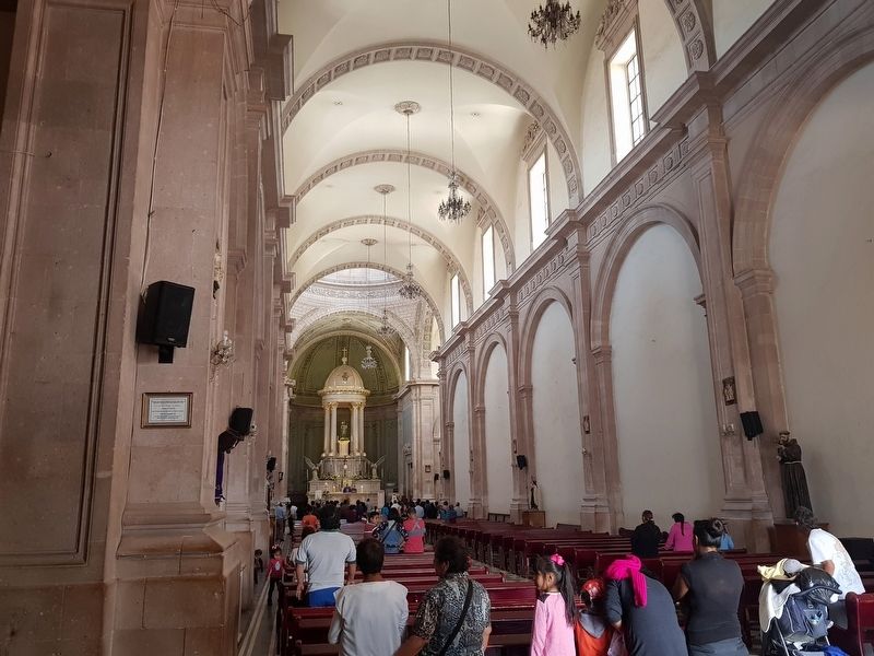 The interior of the San Jos Parish Church image. Click for full size.