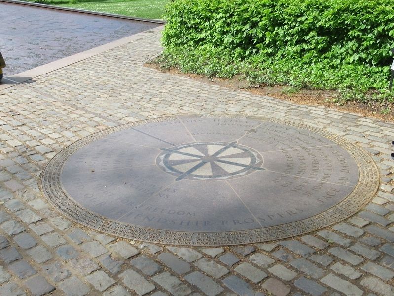Canada Memorial - Round Plaque image. Click for full size.